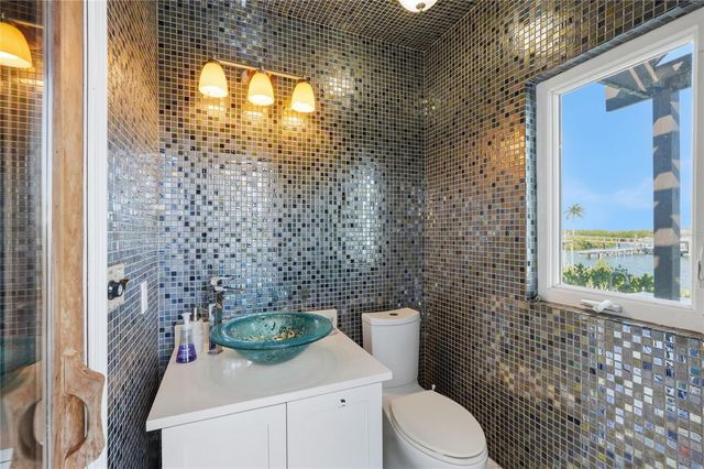 4117 CAUSEWAY VISTA DRIVE, Tampa, FL 33615