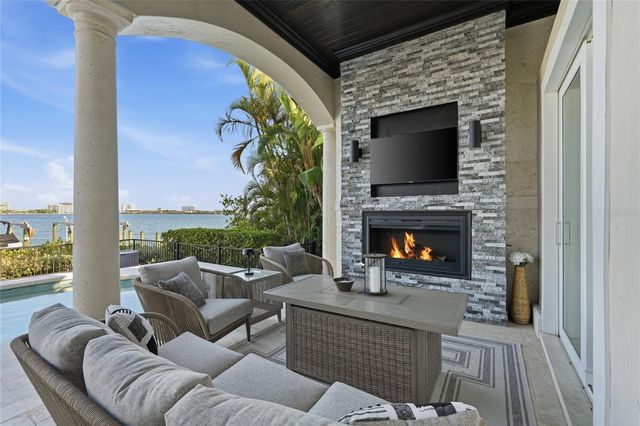 4117 CAUSEWAY VISTA DRIVE, Tampa, FL 33615