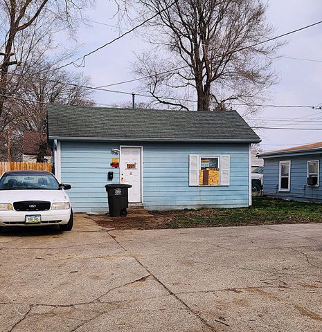 1320 E 25th Street, Des Moines, IA 50317