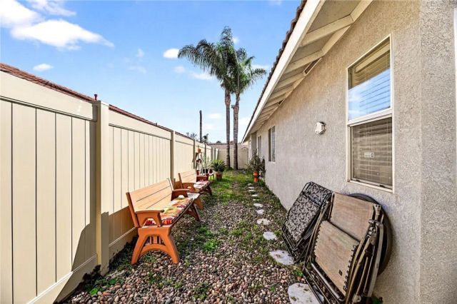3688 Sydney, Hemet, CA 92545