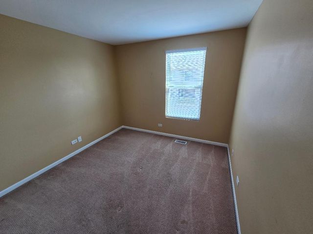 107 Driscoll Lane, Wood Dale, IL 60191