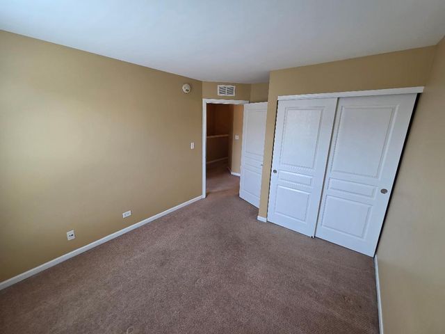 107 Driscoll Lane, Wood Dale, IL 60191