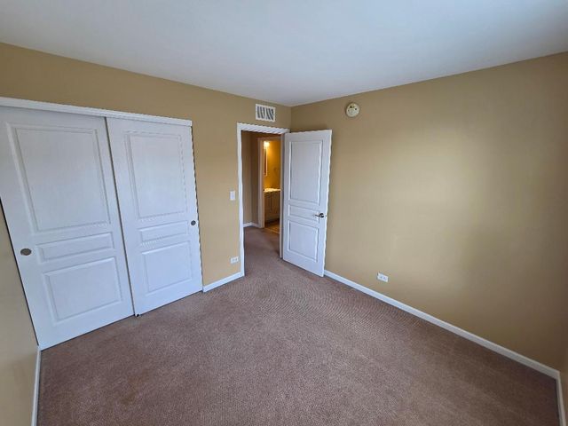 107 Driscoll Lane, Wood Dale, IL 60191