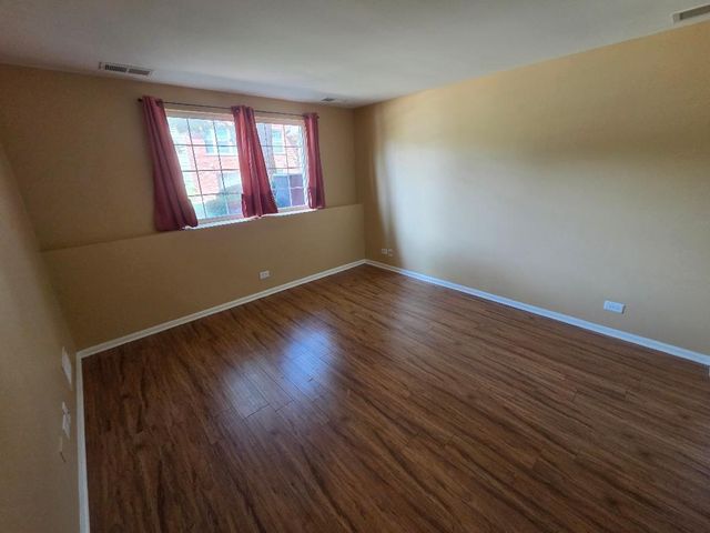 107 Driscoll Lane, Wood Dale, IL 60191
