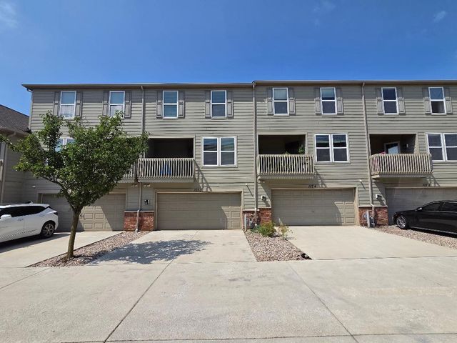 107 Driscoll Lane, Wood Dale, IL 60191