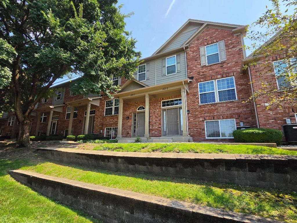 107 Driscoll Lane, Wood Dale, IL 60191