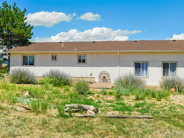 1880 W Escalante Ct., Pueblo West, CO 81007