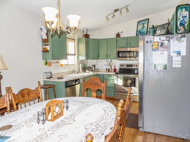 1880 W Escalante Ct., Pueblo West, CO 81007