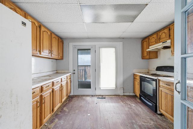 1308 S Market St, Wichita, KS 67211