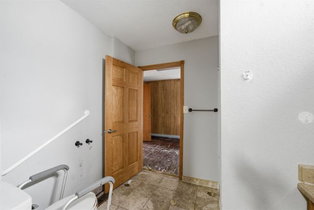 1308 S Market St, Wichita, KS 67211