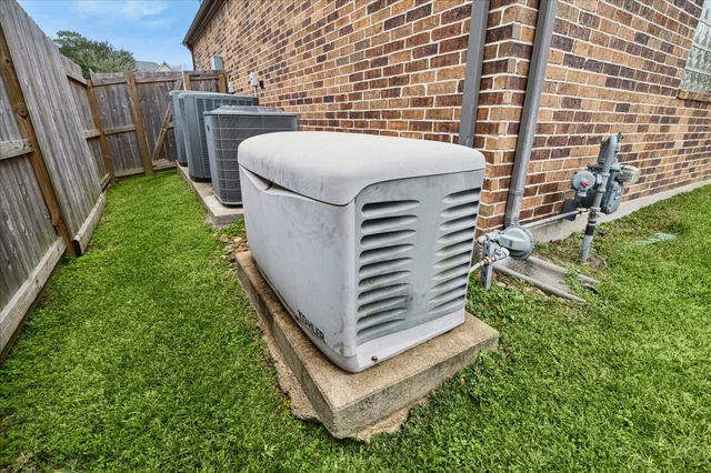 6019 Majestic Pines Drive, Kingwood, TX 77345