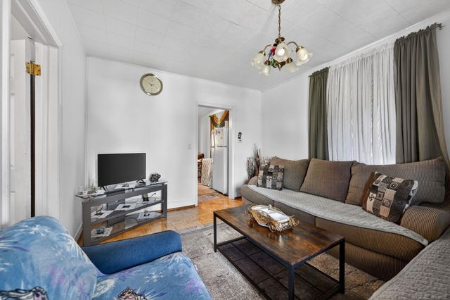 3034 Evaline Street, Hamtramck, MI 48212