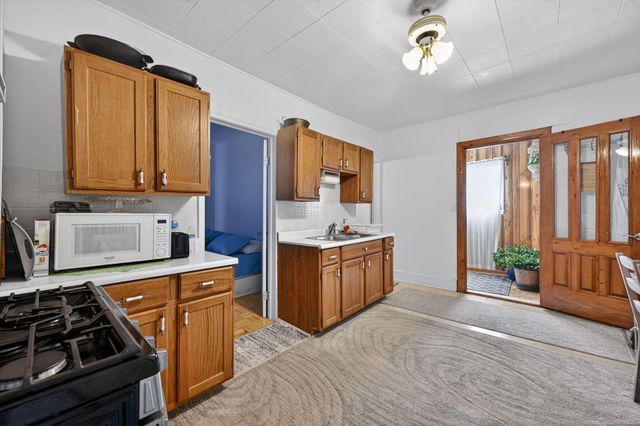 3034 Evaline Street, Hamtramck, MI 48212