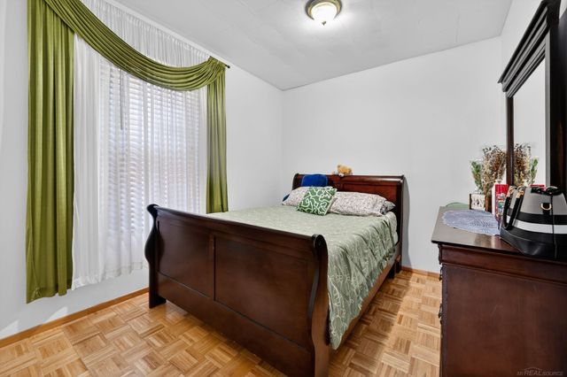 3034 Evaline Street, Hamtramck, MI 48212