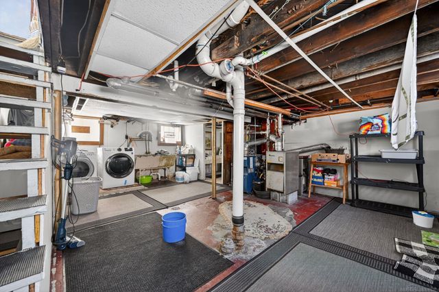 3034 Evaline Street, Hamtramck, MI 48212