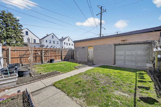 3034 Evaline Street, Hamtramck, MI 48212