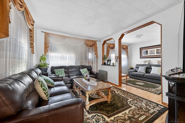 3034 Evaline Street, Hamtramck, MI 48212