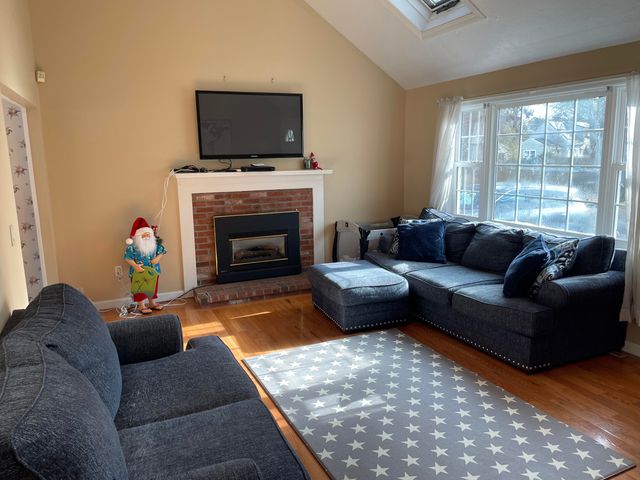 20 Wayland Road, Hyannis, MA 02601