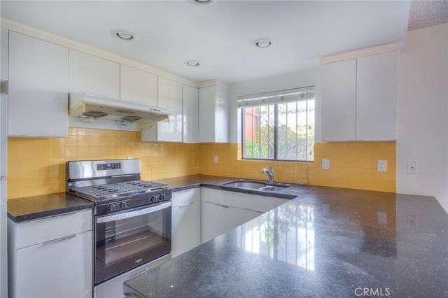 2020 20th, Santa Monica, CA 90404
