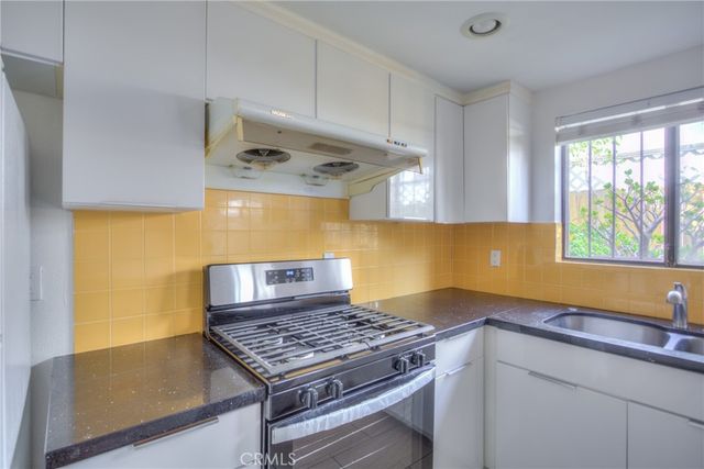 2020 20th, Santa Monica, CA 90404