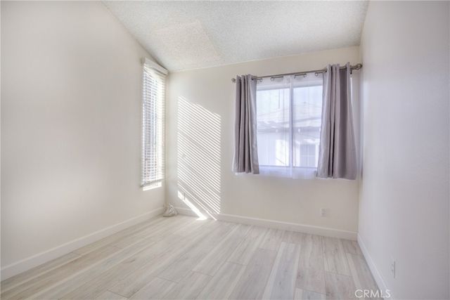 2020 20th, Santa Monica, CA 90404