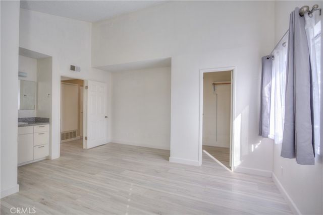 2020 20th, Santa Monica, CA 90404