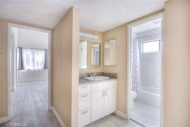 2020 20th, Santa Monica, CA 90404