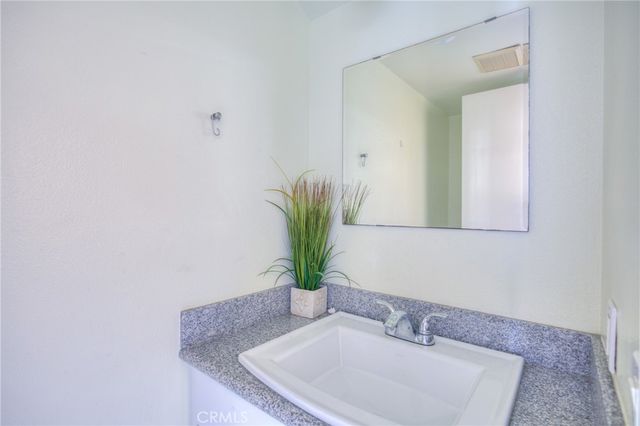 2020 20th, Santa Monica, CA 90404