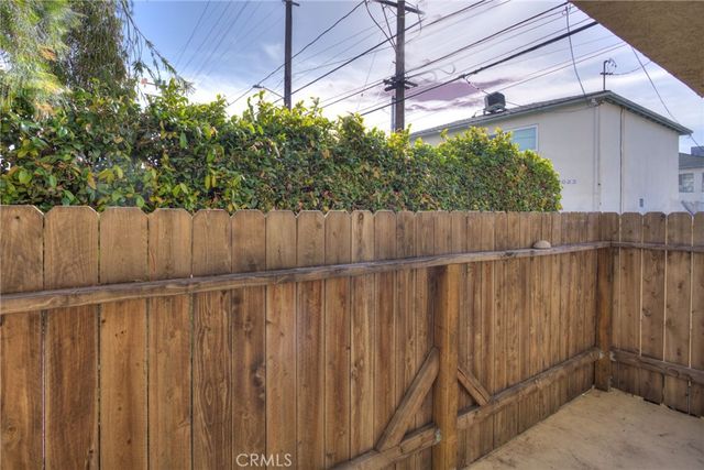 2020 20th, Santa Monica, CA 90404