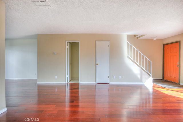 2020 20th, Santa Monica, CA 90404