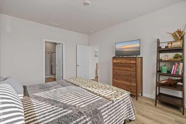 1838 Castlebay Dr., Conway, SC 29526