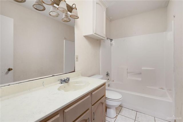 905 W 26th Street, Mission, TX 78574