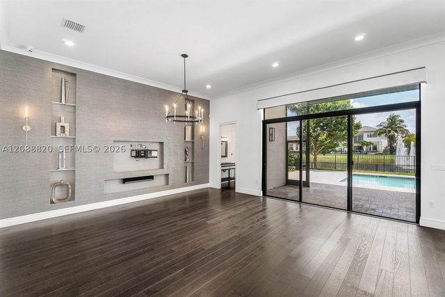 9747 Vitrail Ln, Delray Beach, FL 33446