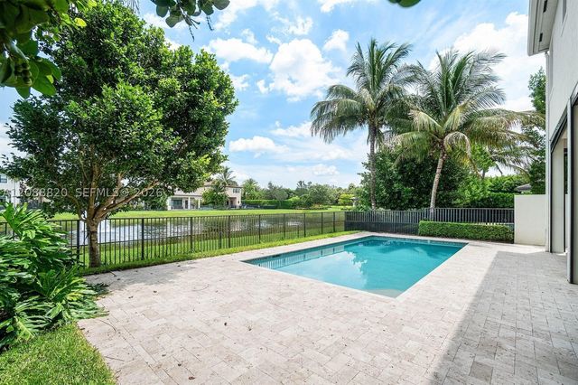 9747 Vitrail Ln, Delray Beach, FL 33446