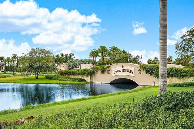 9747 Vitrail Ln, Delray Beach, FL 33446
