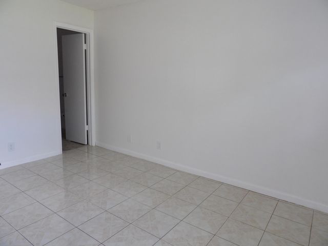 5445 Glenda Street, West Palm Beach, FL 33417