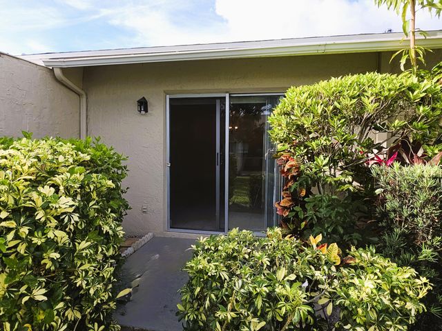 5445 Glenda Street, West Palm Beach, FL 33417