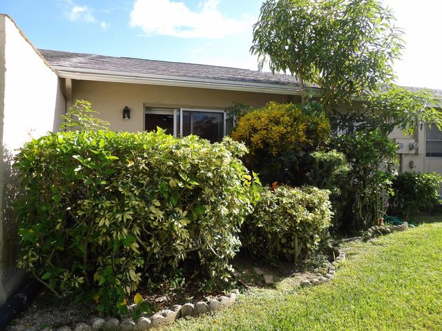 5445 Glenda Street, West Palm Beach, FL 33417