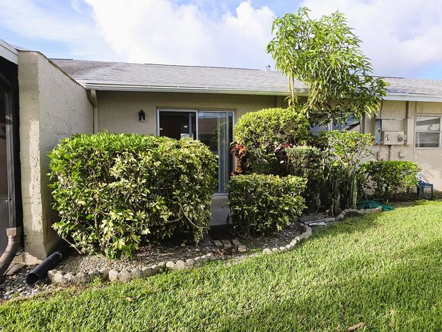 5445 Glenda Street, West Palm Beach, FL 33417