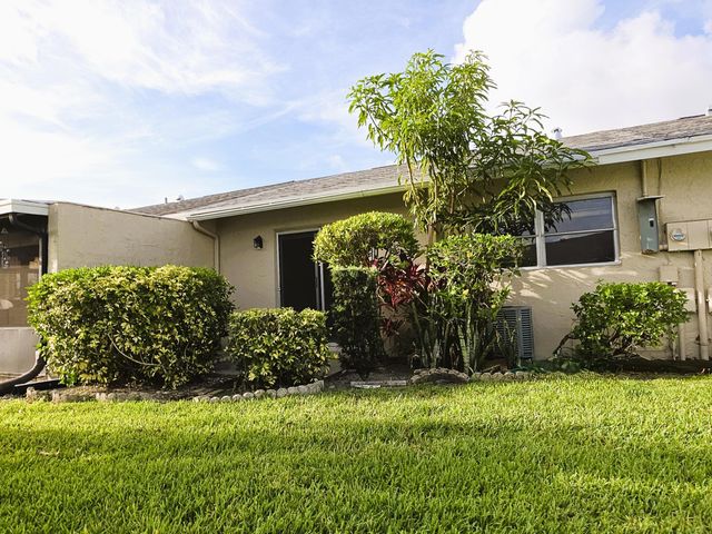 5445 Glenda Street, West Palm Beach, FL 33417