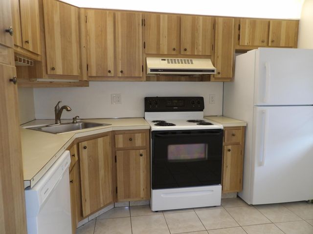 5445 Glenda Street, West Palm Beach, FL 33417