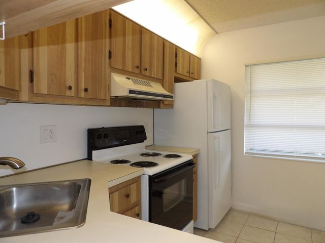 5445 Glenda Street, West Palm Beach, FL 33417