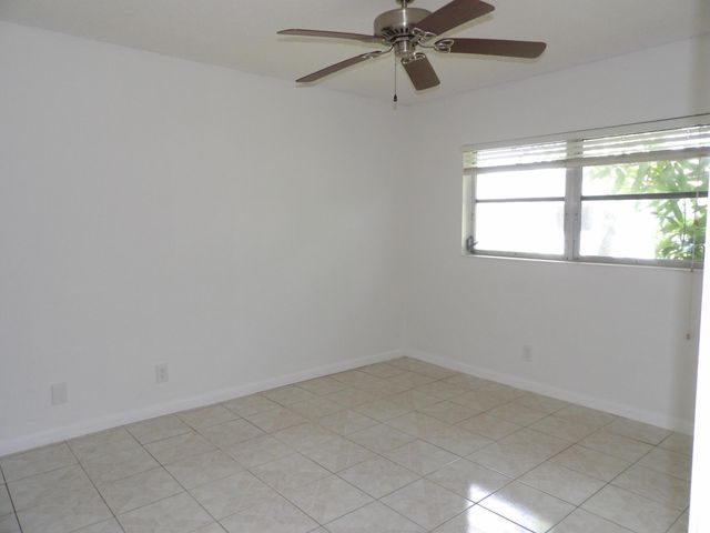 5445 Glenda Street, West Palm Beach, FL 33417