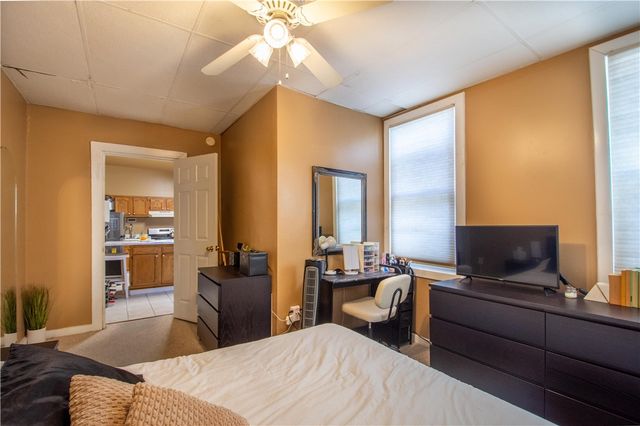 1709 Wrights Way, South Side, PA 15203