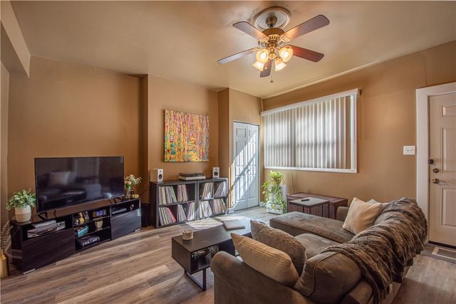 1709 Wrights Way, South Side, PA 15203