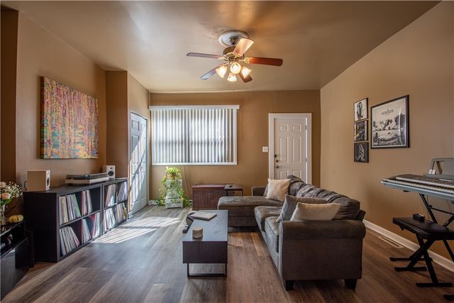 1709 Wrights Way, South Side, PA 15203