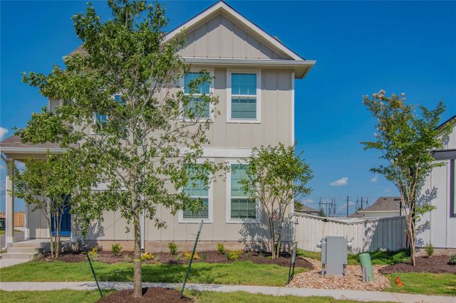 100 Lennox DR, Kyle, TX 78640