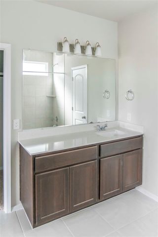 100 Lennox DR, Kyle, TX 78640