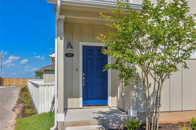 100 Lennox DR, Kyle, TX 78640