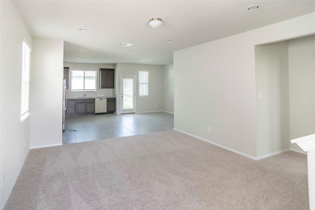 100 Lennox DR, Kyle, TX 78640